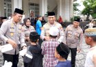 Jumat-Berkah-Polresta-Sidoarjo,-Bagikan-3.000-Nasi-Kotak-untuk-Masyarakat