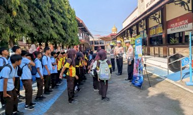 Polsanak-Polres-Blitar-Edukasi-Pelajar-Berbudaya-Tertib-Sejak-Dini
