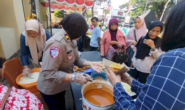 Polresta-Malang-Kota-Sapa-Warga-melalui-Baktikes-dan-Makan-Bersama-Gratis